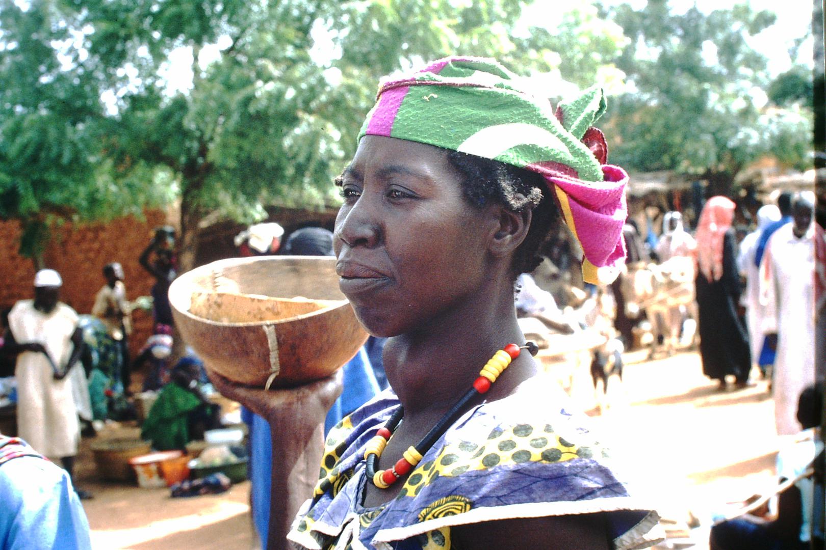 Gospodinjsko posodo izdelujejo tudi iz buč